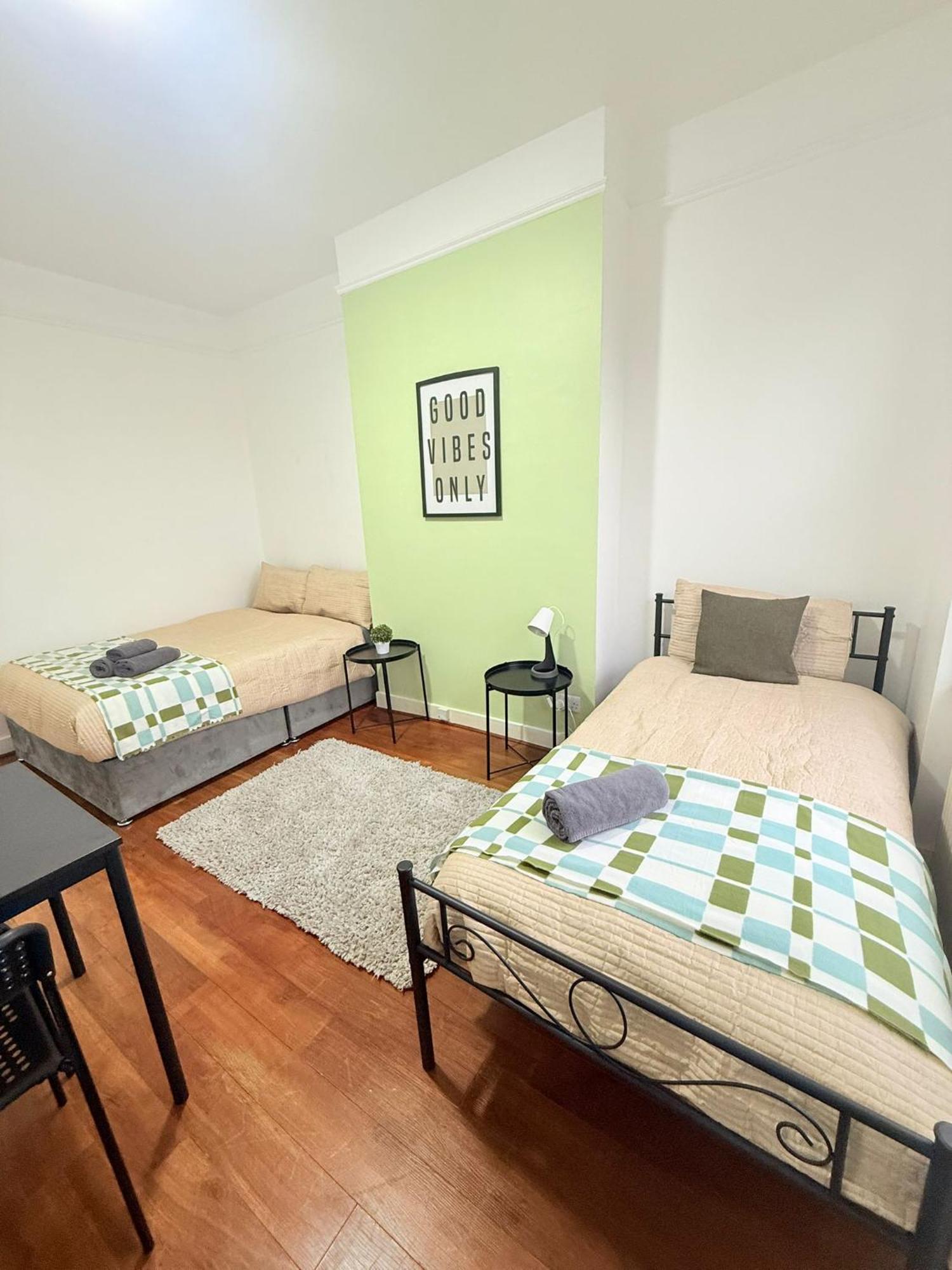 Cricklewood Broadway Guest * London